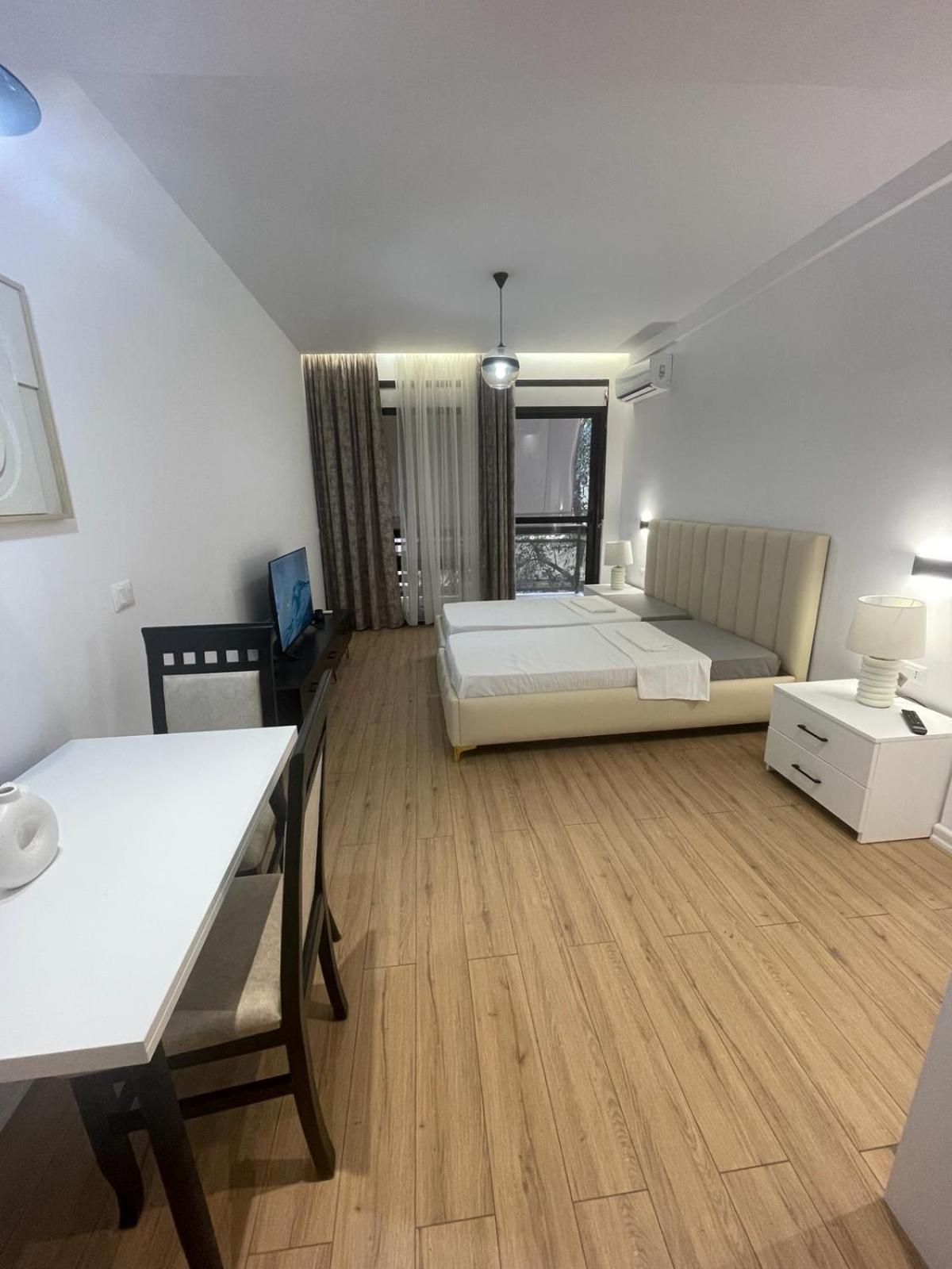 Suite Dolce Vita Tirana Buitenkant foto